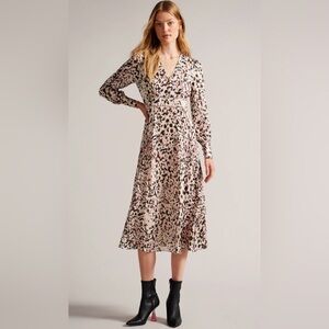 Ted Baker fit and flare LUCYEEA, pink abstract print dress. Size L/12.